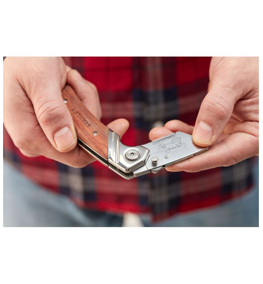 STANLEY® FOLDING UTILITY KNIFE - WOODEN HANDLE view 6
